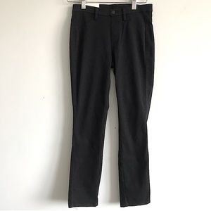 Uniqlo Black Cropped Legging Pants